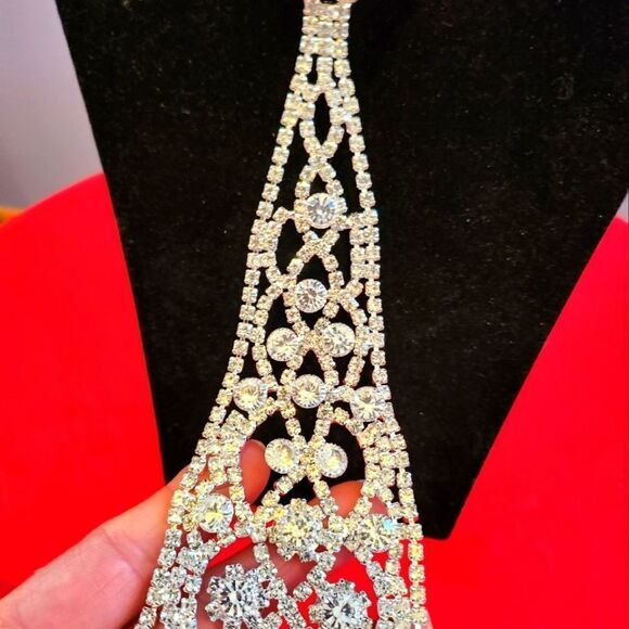 Elegant Silver Tie Diamond Studded Necklace - Picture 3 of 6